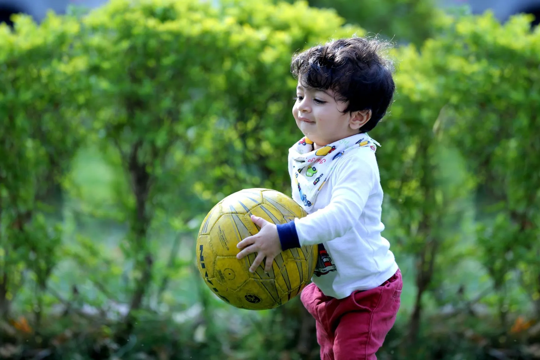 Ball play outdoors